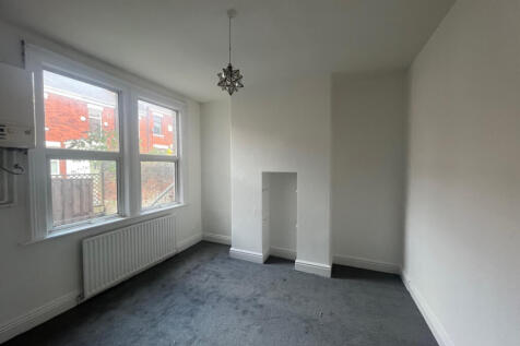 Ground Floor Flat - 57 Tulketh Crescent