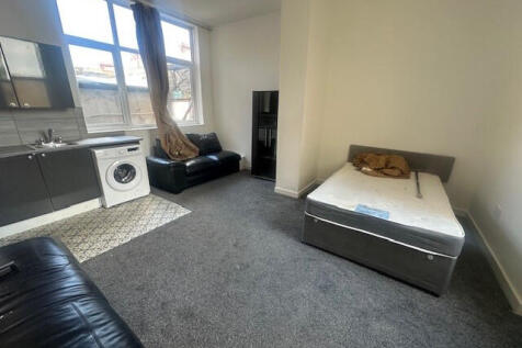 Studio 6, 41-43 Tulketh Crescent