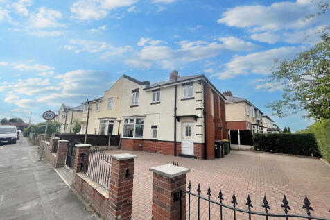 13 Romford Road