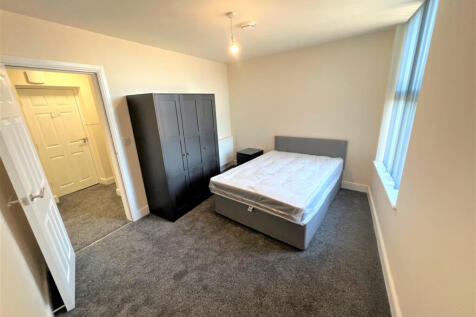 Flat 13 Derby Court
