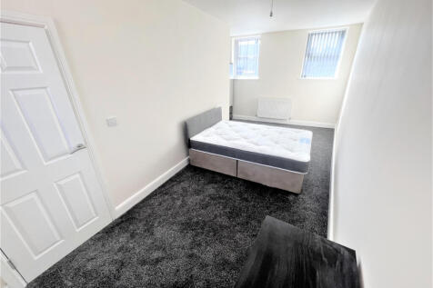 Flat 1 Derby Court