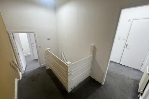 13 Brackenbury Road