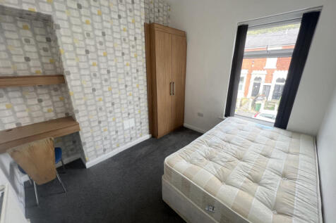 13 Brackenbury Road