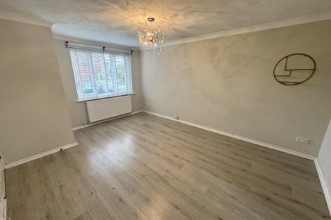 14 Leesands Close
