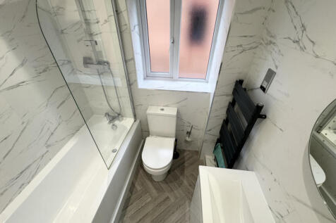 14 Leesands Close