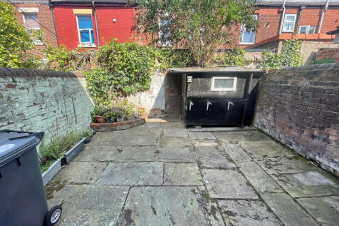6 Wildman Street
