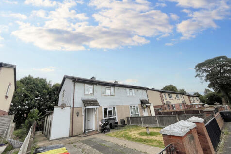 17 Mitton Drive