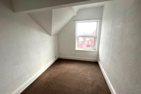 Flat 9, 224-226 Hornby Road