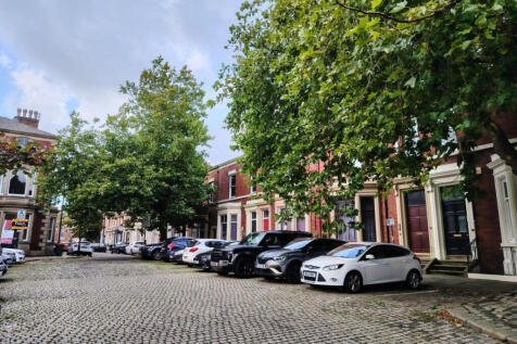 33 Bairstow Street - House Share