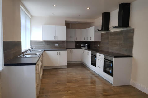 33 Bairstow Street - House Share