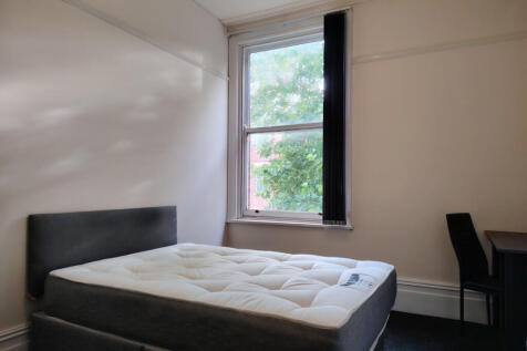 33 Bairstow Street - House Share