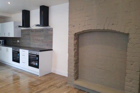 33 Bairstow Street - House Share