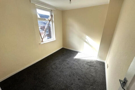 36 Lovat Road