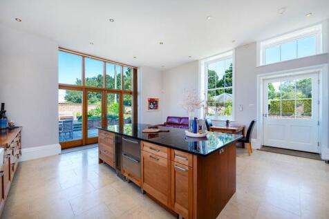Breakfast kitchen