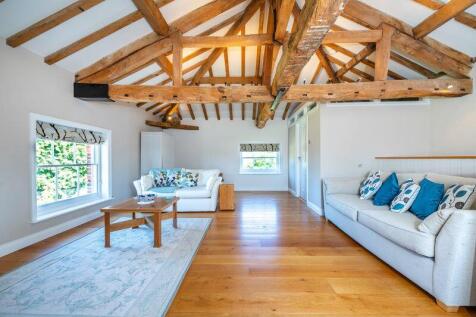 Second floor sitting room/bedroom