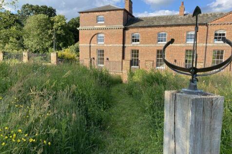 Flower meadow garden feature