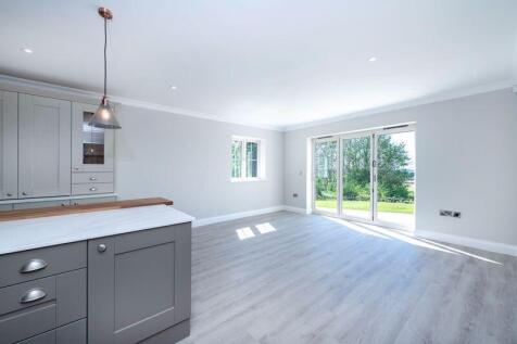 Living dining kitchen