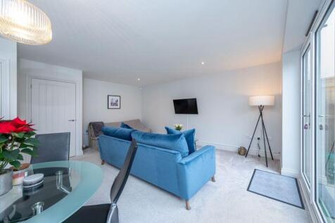 Living/dining room