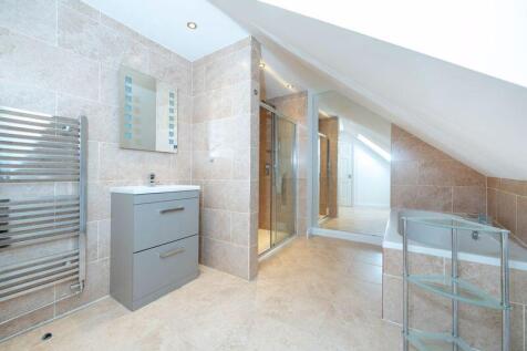 2nd floor Shower room