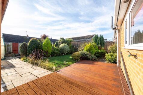 Rear decked area/garden