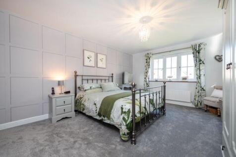 Principal bedroom