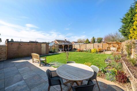 Rear garden/seating area