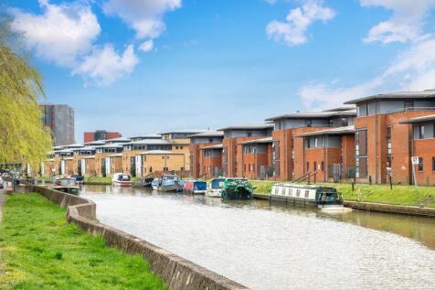 View over Fossdyke canal