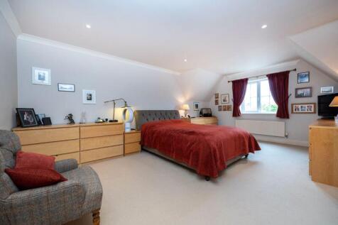 Principal bedroom