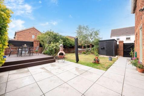 Rear garden patio/decked terrace