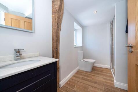 En-suite/dressing room