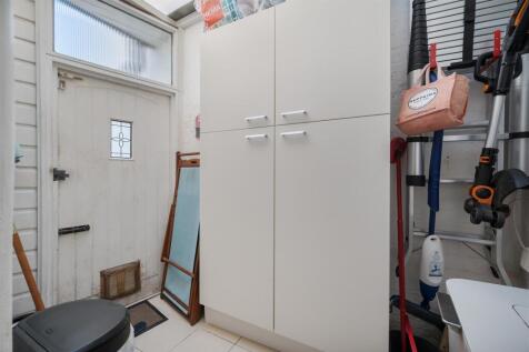 Lean to / utility area