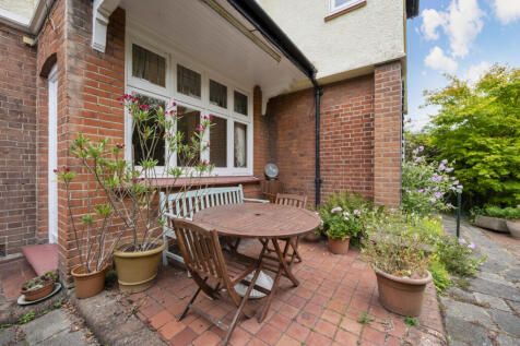 Rear Garden Patio