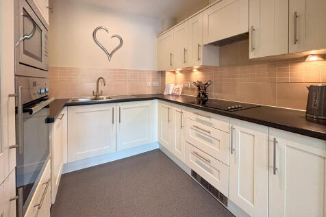 bh_apt_30_kitchen...