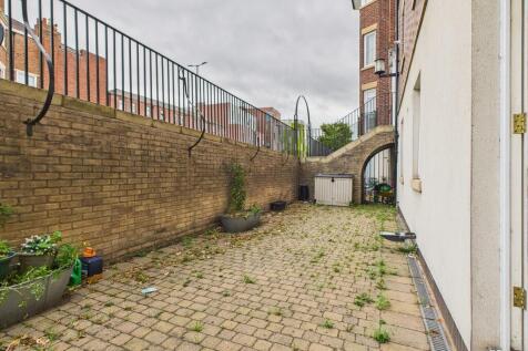 CAM02854G0-PR0450...