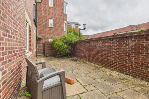 CAM02854G0-PR0450...