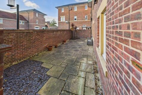 CAM02854G0-PR0466...