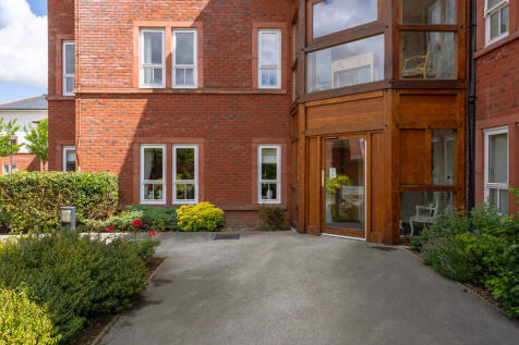 Apartment 22, Bou...