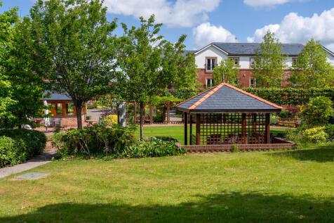 Apartment 22, Bou...