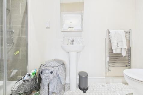 CAM02854G0-PR0470...