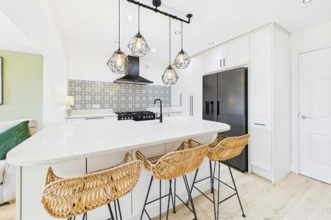 CAM02854G0-PR0477...