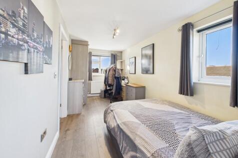 CAM02854G0-PR0478...