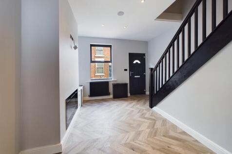 CAM02854G0-PR0135...