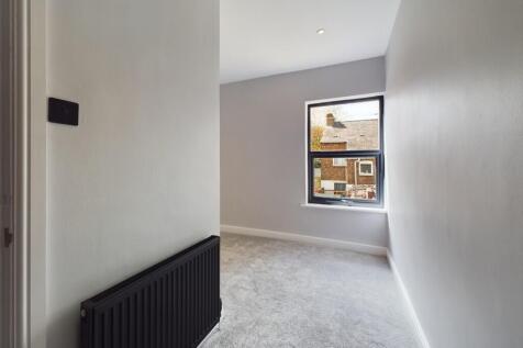 CAM02854G0-PR0135...