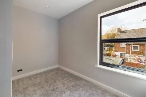 CAM02854G0-PR0135...