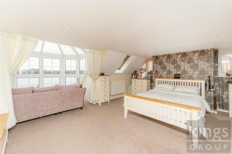 Bedroom_1.jpg