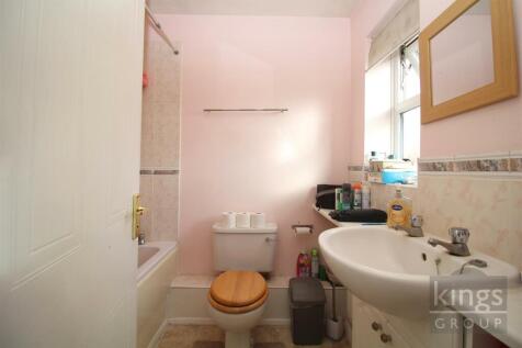 Family Bathroom .jpg