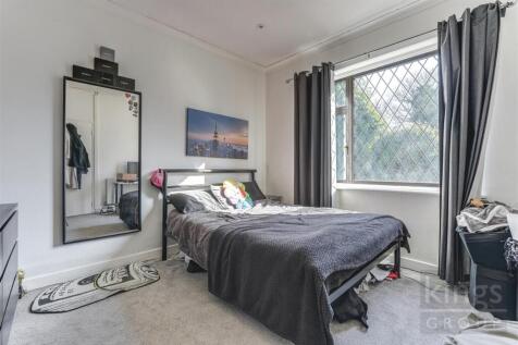 Bedroom .jpg