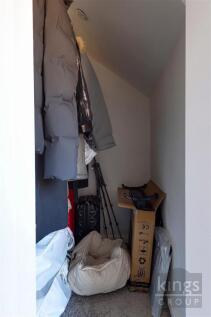Walk In wardrobe.jpg