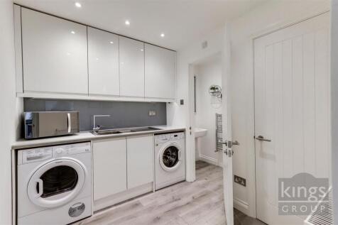 Utility room .jpg