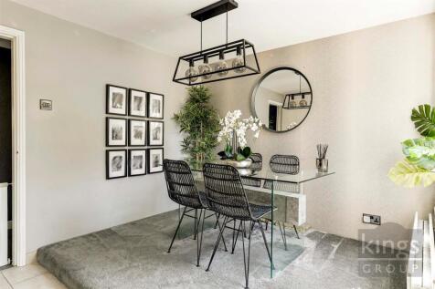 Dining Room.jpg